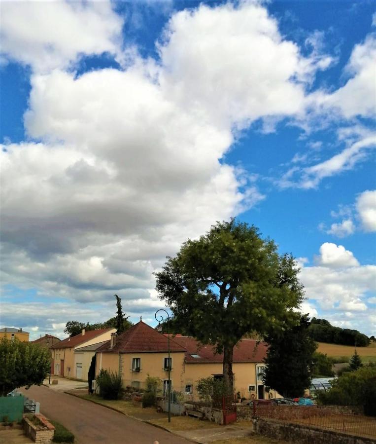 Les Gremilles Bed & Breakfast Bassoncourt Exterior photo